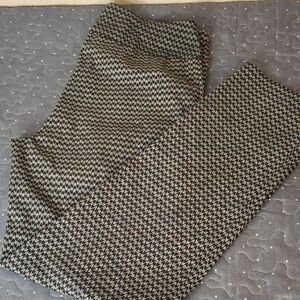 New Directions Pull on Black and White Houndstooth Pants size 10